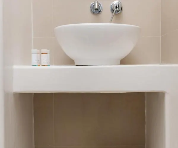 酒店 Krina Mare Boutique 3*