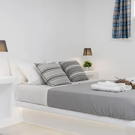酒店 Krina Mare Boutique 3*